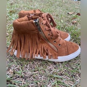 Joyfolie girls fringe high tops Size 4